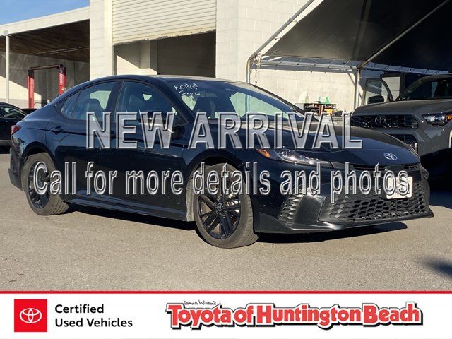 2025 Toyota Camry SE