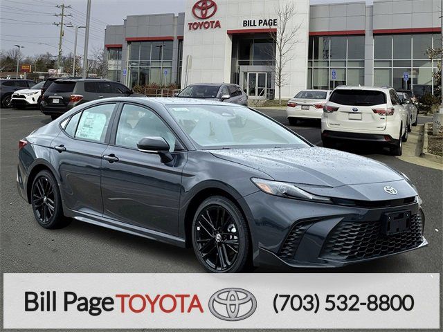 2025 Toyota Camry SE