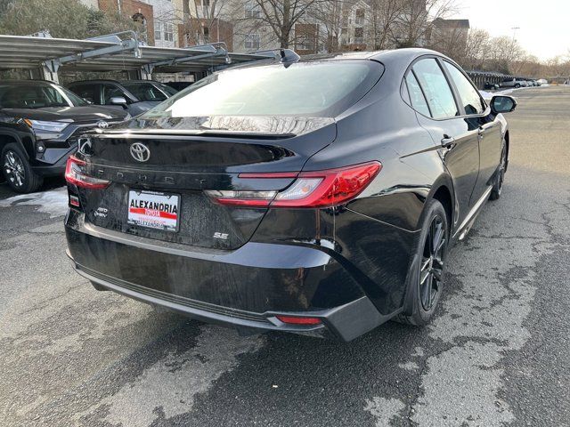 2025 Toyota Camry SE