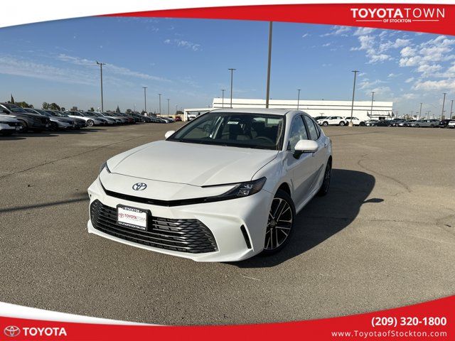 2025 Toyota Camry XLE