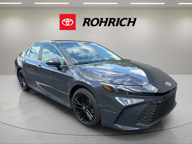2025 Toyota Camry XLE