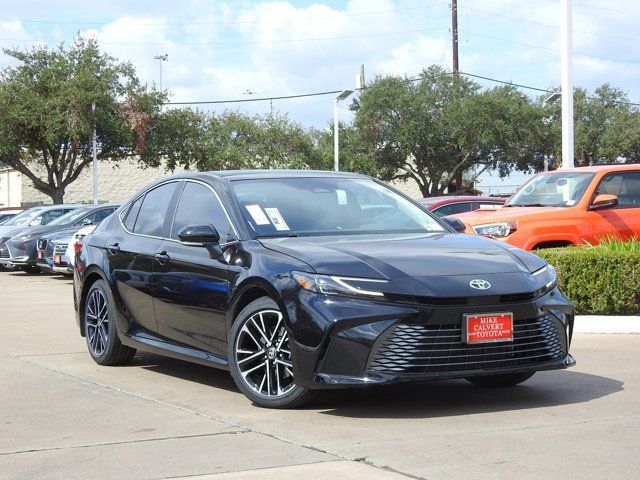 2025 Toyota Camry XLE