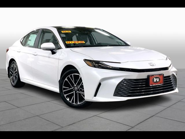 2025 Toyota Camry XLE