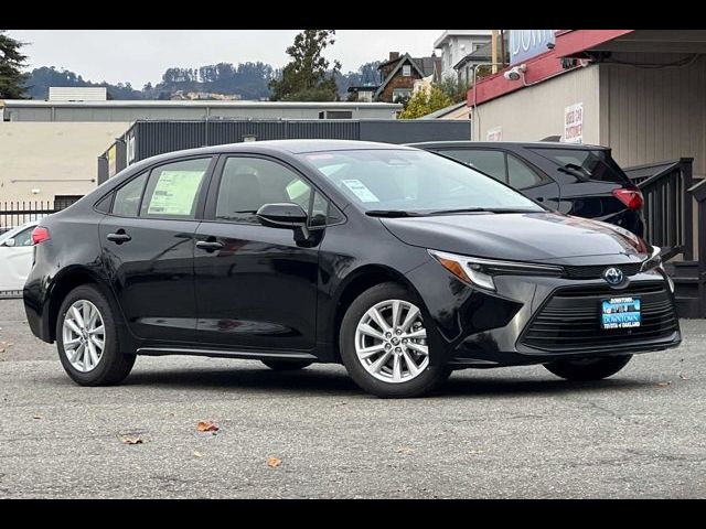 2025 Toyota Corolla Hybrid LE