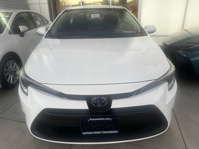 2025 Toyota Corolla Hybrid LE