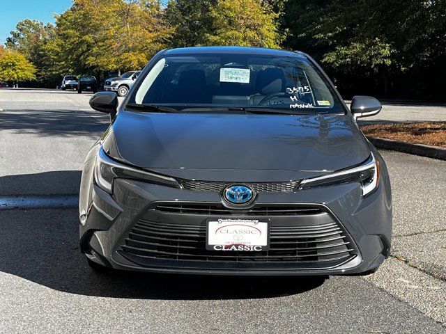 2025 Toyota Corolla Hybrid LE