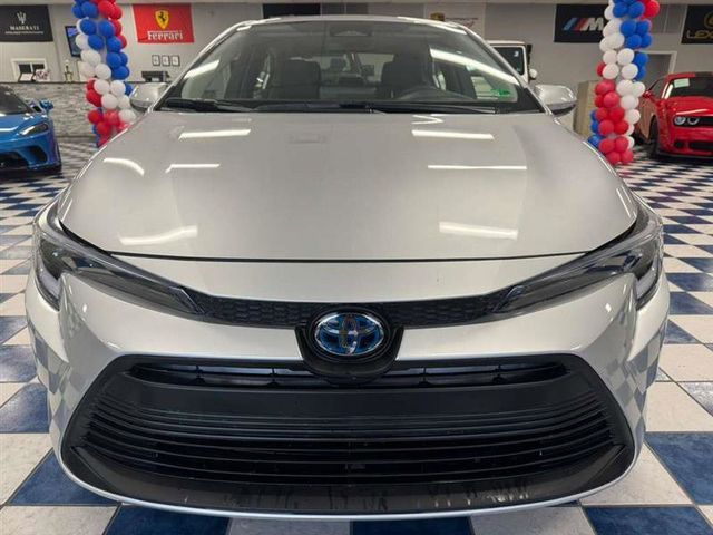 2025 Toyota Corolla Hybrid LE
