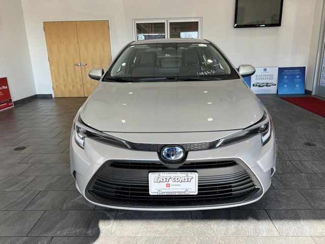 2025 Toyota Corolla Hybrid LE