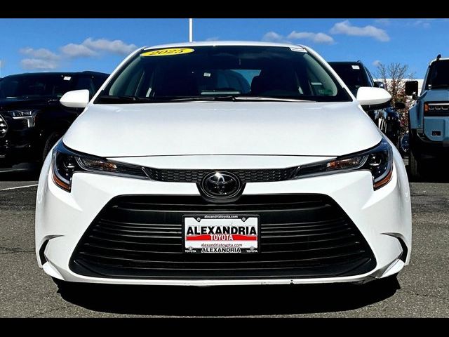 2025 Toyota Corolla LE