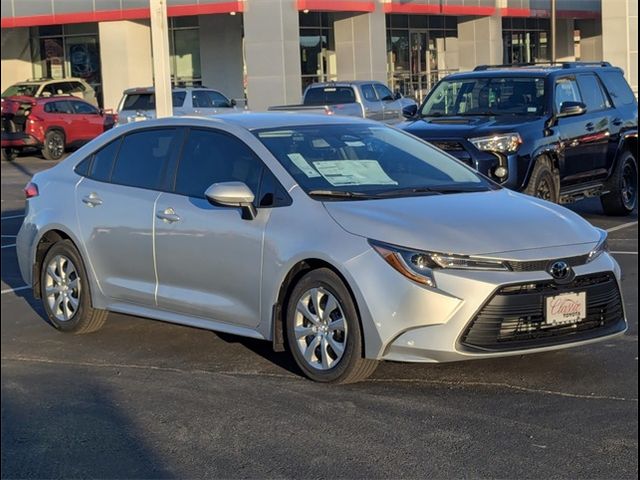 2025 Toyota Corolla LE