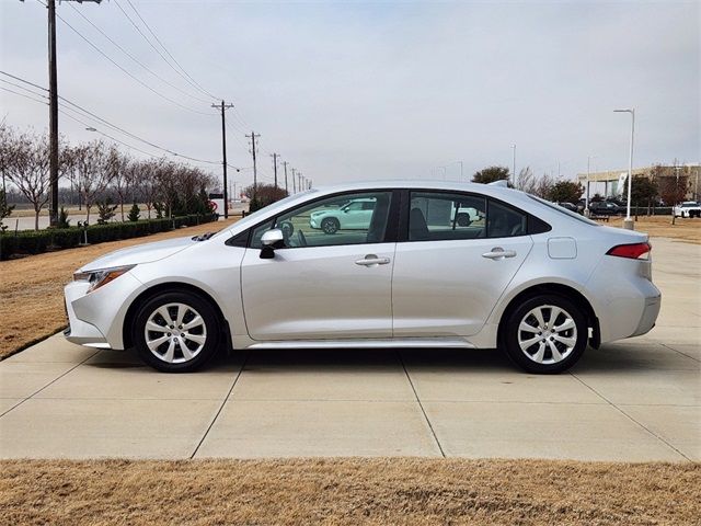 2025 Toyota Corolla LE