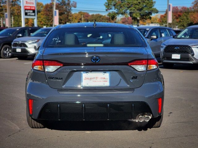 2025 Toyota Corolla Hybrid SE