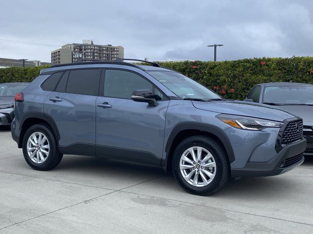 2025 Toyota Corolla Cross LE