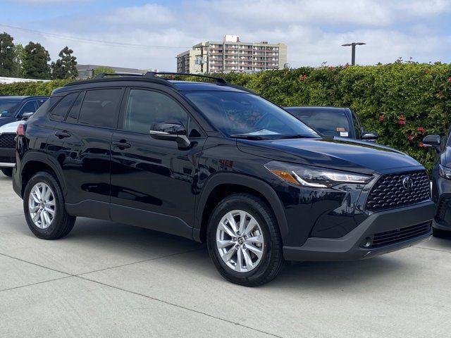 2025 Toyota Corolla Cross LE