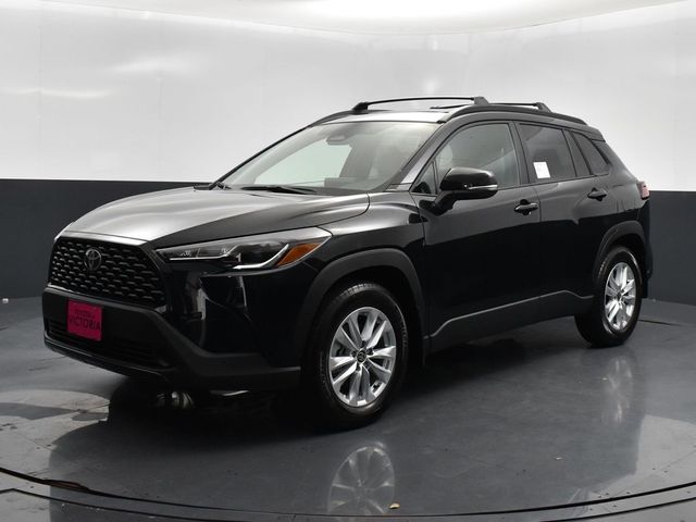2025 Toyota Corolla Cross LE