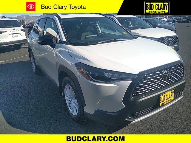 2025 Toyota Corolla Cross LE