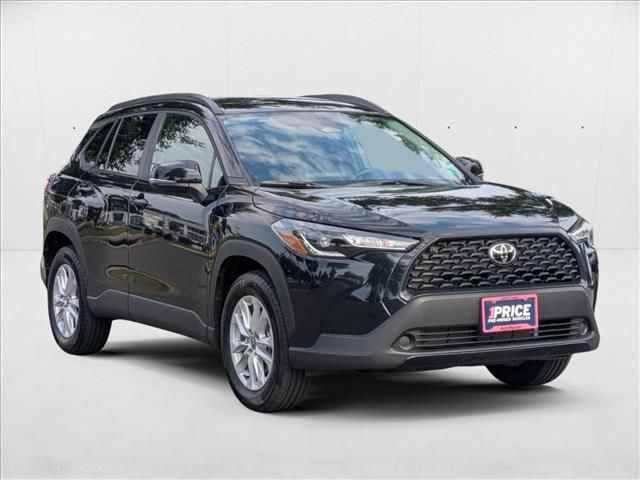 2025 Toyota Corolla Cross LE