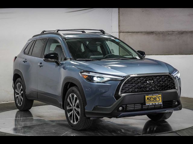 2025 Toyota Corolla Cross XLE