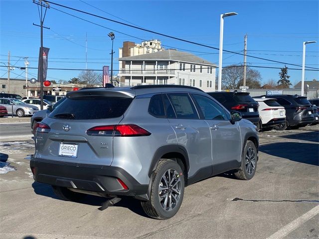 2025 Toyota Corolla Cross XLE