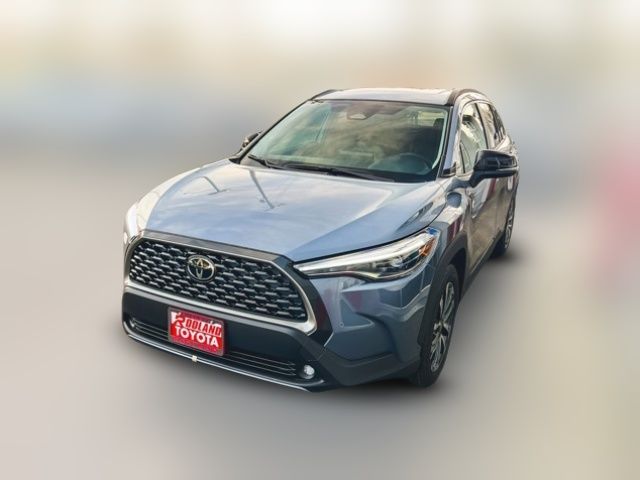 2025 Toyota Corolla Cross XLE