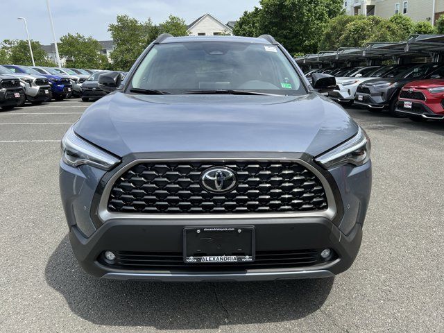 2025 Toyota Corolla Cross XLE