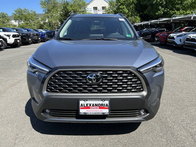 2025 Toyota Corolla Cross XLE