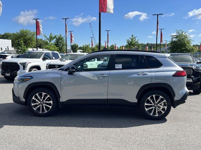 2025 Toyota Corolla Cross XLE