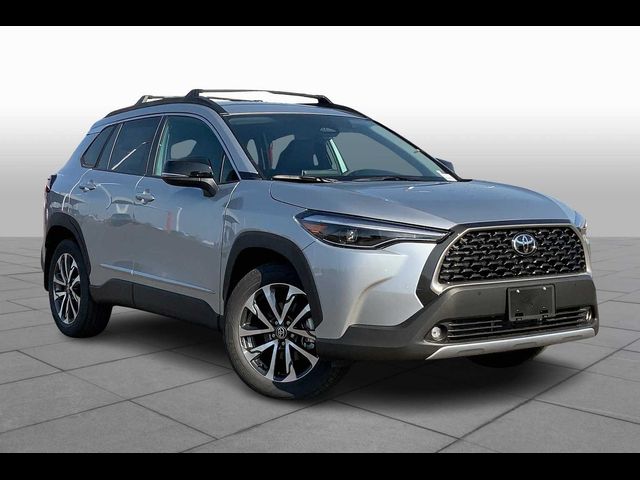 2025 Toyota Corolla Cross XLE