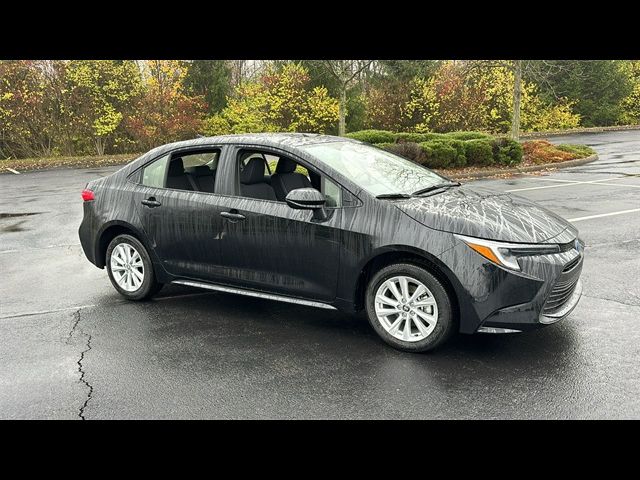 2025 Toyota Corolla Hybrid LE