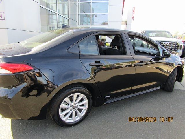 2025 Toyota Corolla Hybrid LE