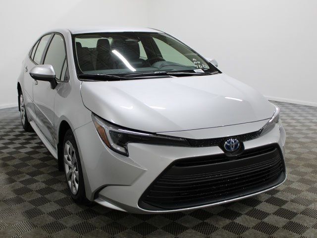 2025 Toyota Corolla Hybrid LE