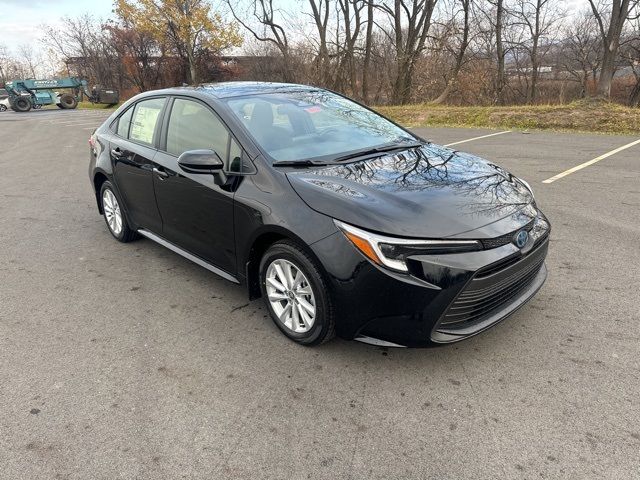 2025 Toyota Corolla Hybrid LE