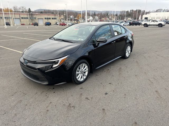 2025 Toyota Corolla Hybrid LE