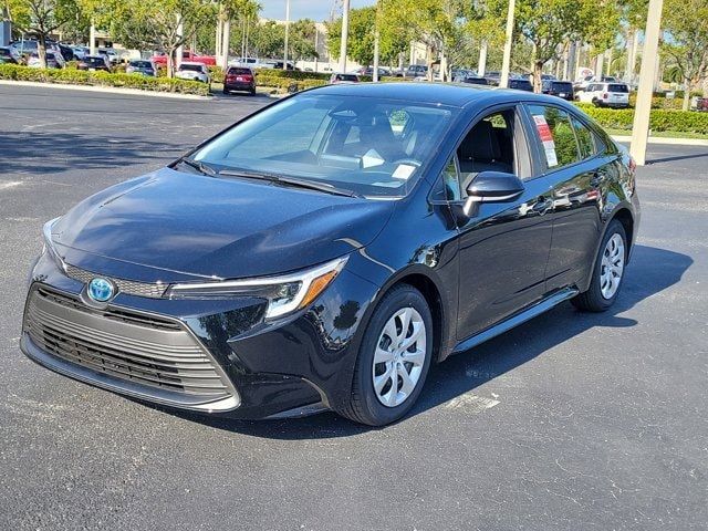 2025 Toyota Corolla Hybrid LE