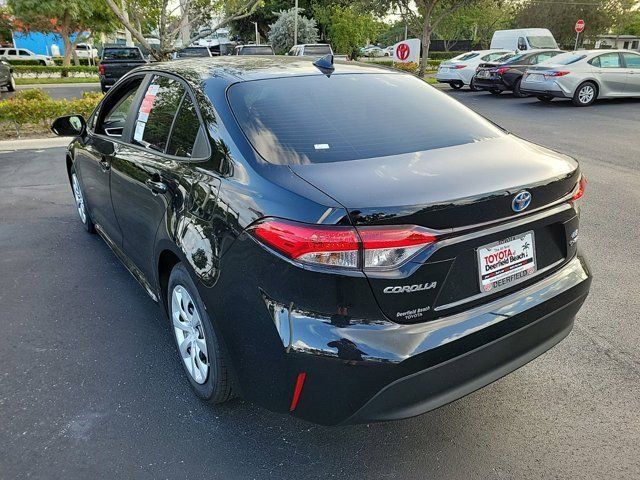 2025 Toyota Corolla Hybrid LE