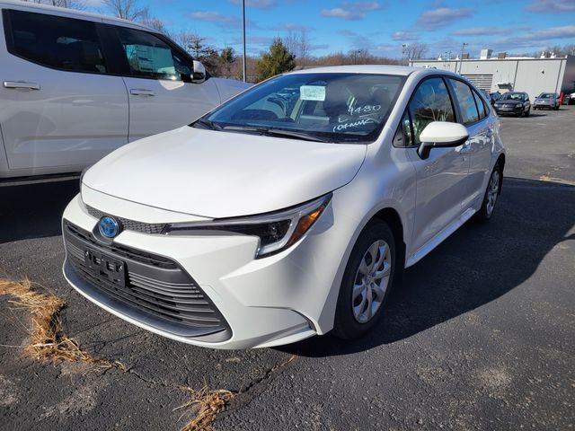 2025 Toyota Corolla Hybrid LE