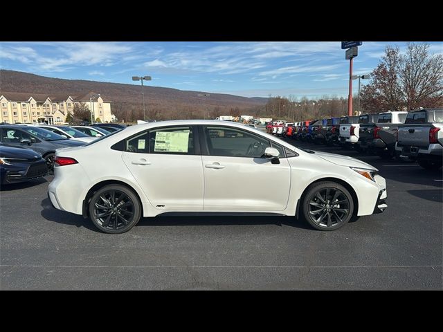 2025 Toyota Corolla Hybrid SE