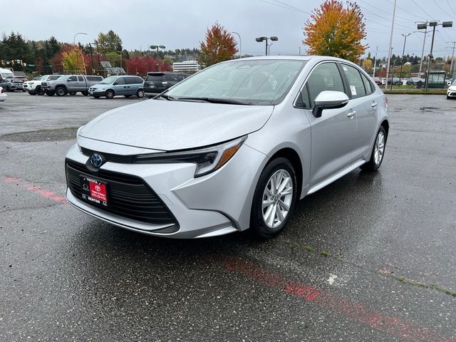 2025 Toyota Corolla Hybrid XLE