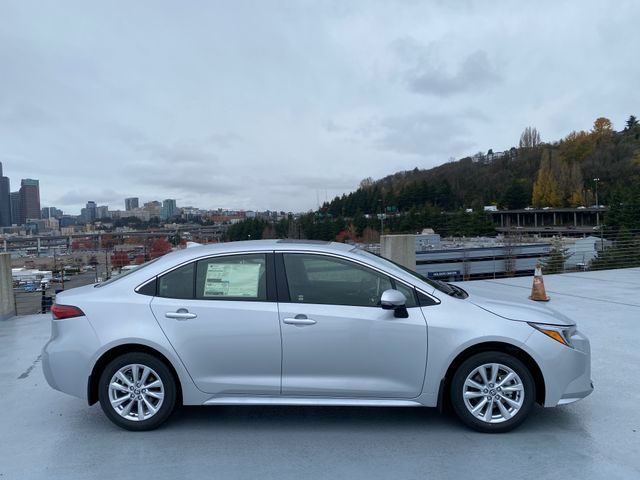 2025 Toyota Corolla Hybrid XLE