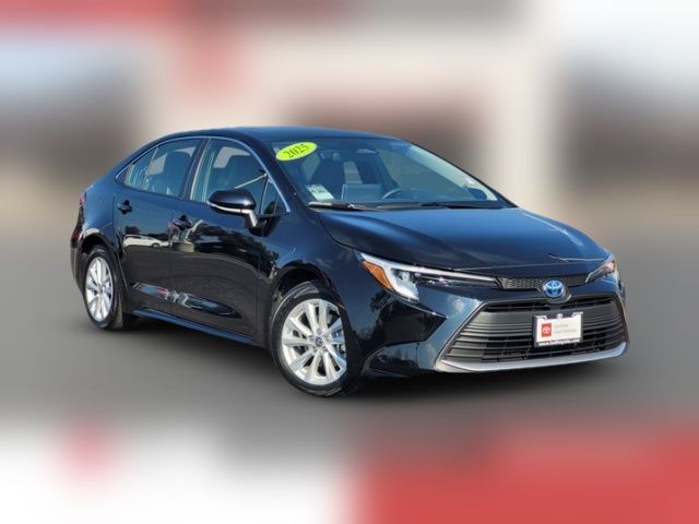 2025 Toyota Corolla Hybrid XLE