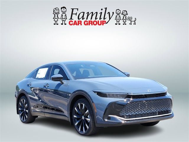 2025 Toyota Crown Platinum