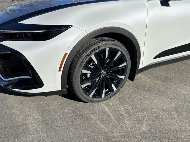 2025 Toyota Crown Platinum