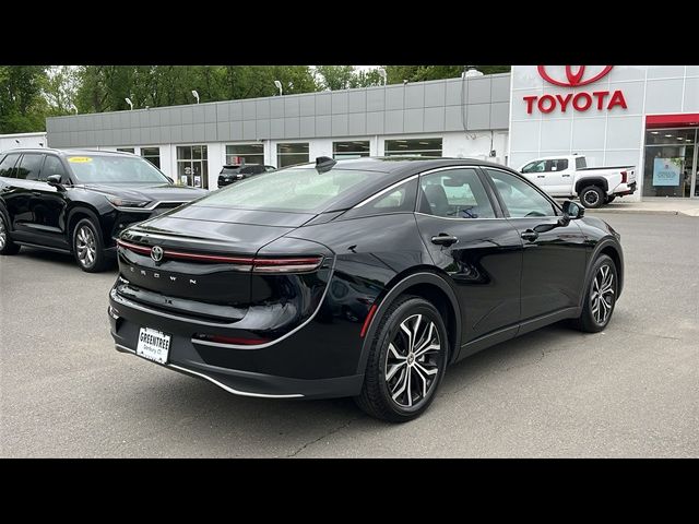 2025 Toyota Crown XLE