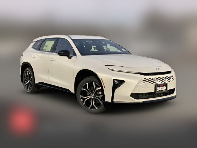 2025 Toyota Crown Signia XLE