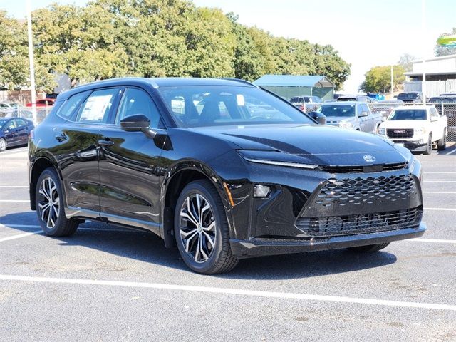 2025 Toyota Crown Signia 