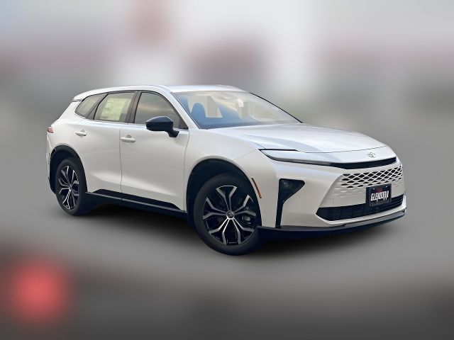 2025 Toyota Crown Signia XLE