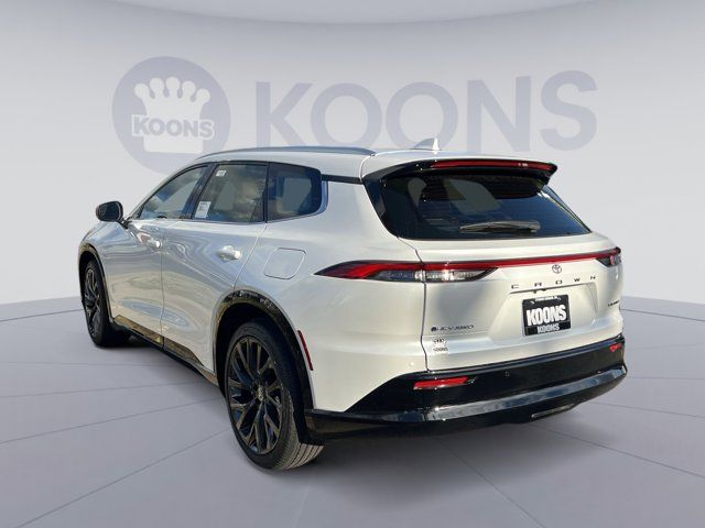 2025 Toyota Crown Signia Limited