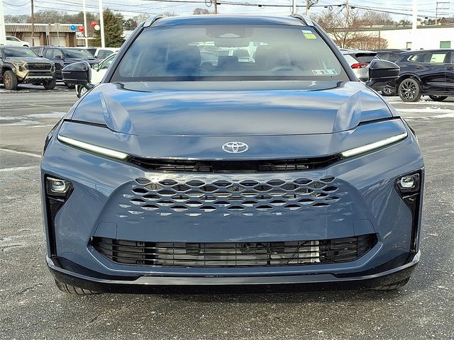 2025 Toyota Crown Signia Limited