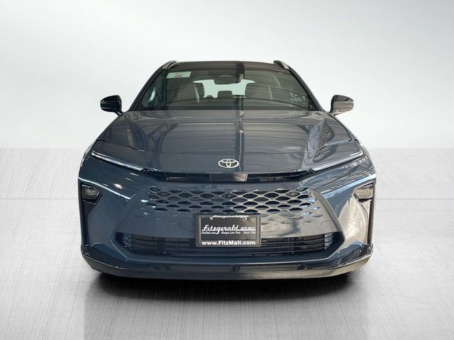 2025 Toyota Crown Signia Limited