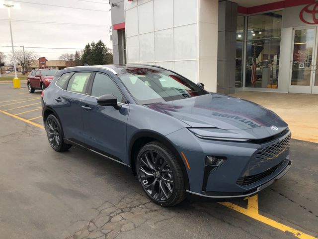 2025 Toyota Crown Signia Limited